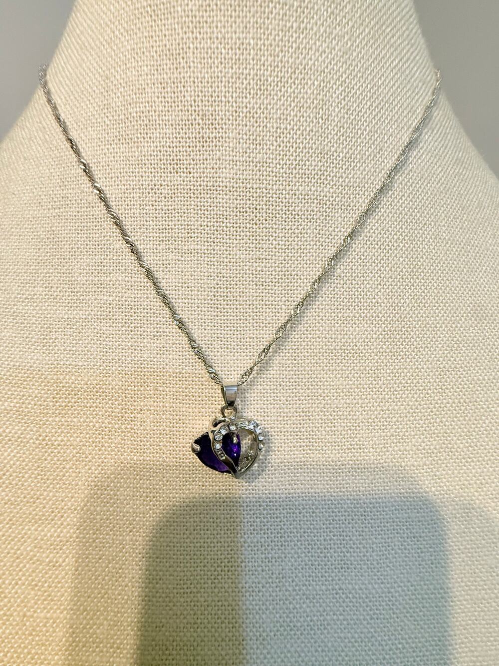 Vintage Purple Heart Rhinestone Necklace 16”